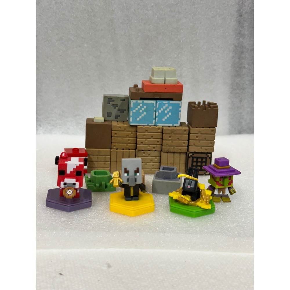 Minecraft Mini Figures Mystery Box‎ Figures Cow Pig Witch Pillager Collectible